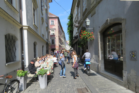 Från Zagreb: Dagstur med minibuss till Ljubljana och BledsjönFrån Zagreb: Ljubljana och Bled-sjön dagstur med minibuss