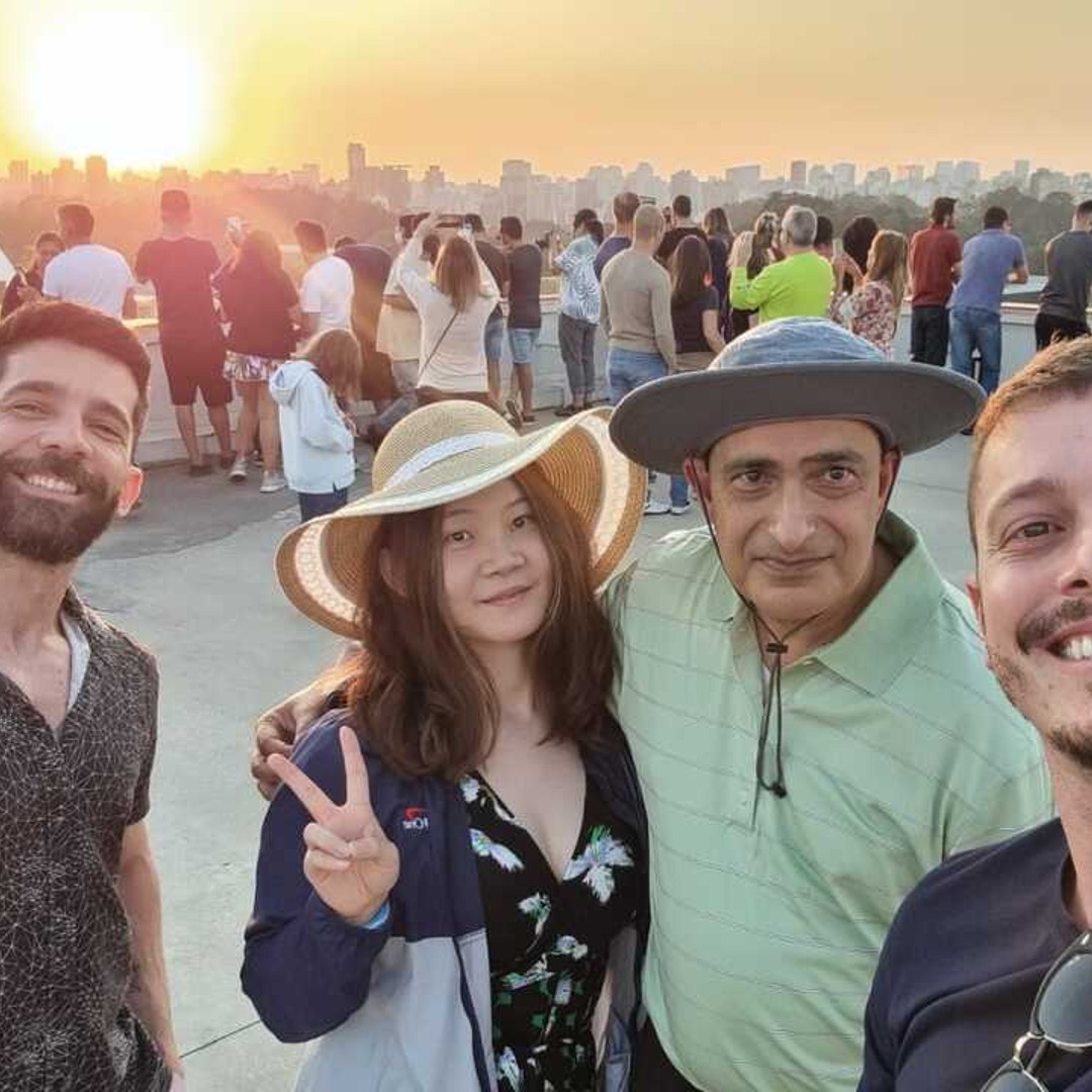 Colagem de mídia