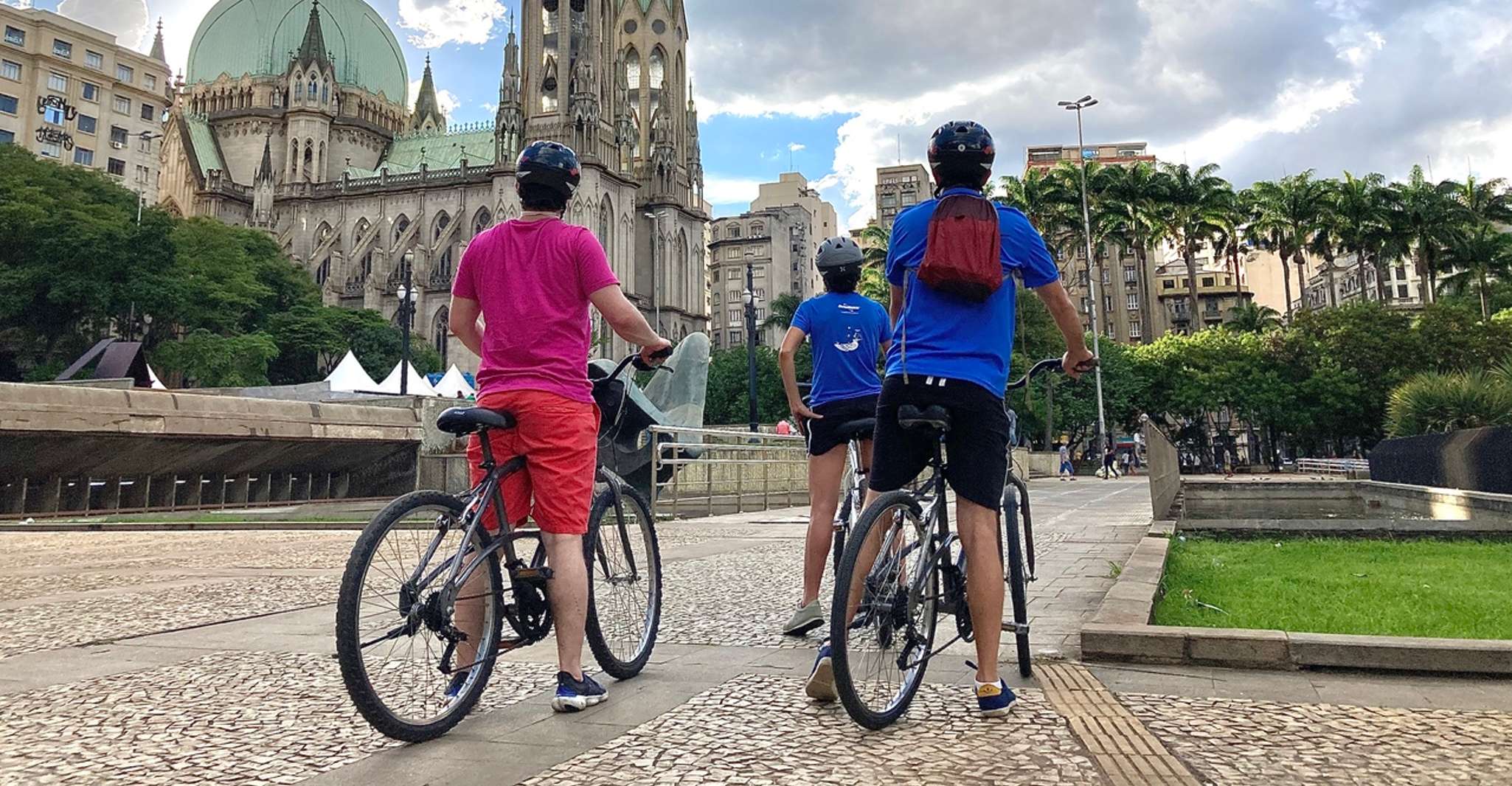 São Paulo Highlights: Culture, History, and Vibrance by Bike