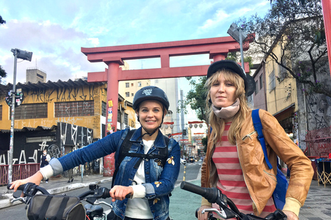 Passeio de bicicleta pelo centro histórico de São PauloCentro Histórico de São Paulo: o melhor passeio de bicicleta urbana