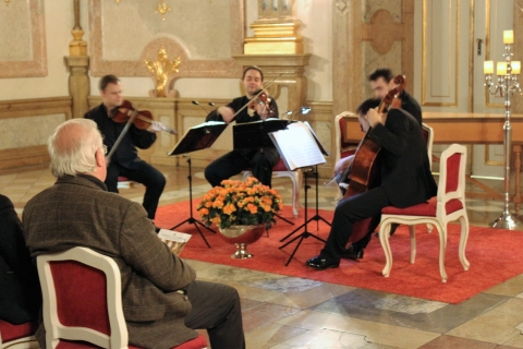 Salzburg: Abendessen und klassisches Konzert im Schloss Mirabell