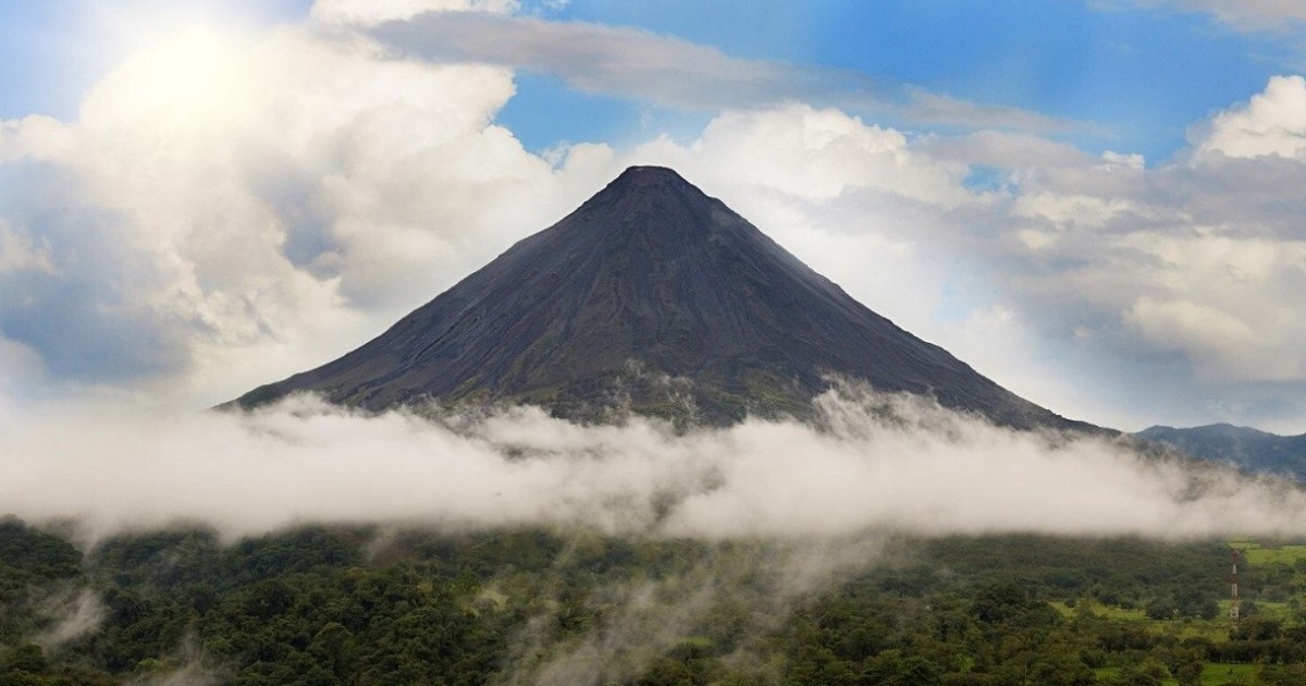 arenal volcano experience full day tour from san jose