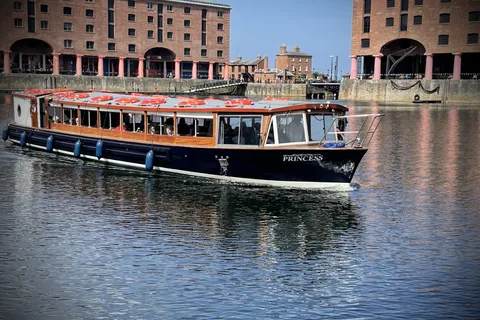 Liverpool: Albert Docks sightseeingcruise med kommentar