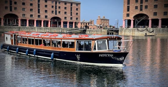 Liverpool: Albert Docks Sightseeing Cruise mit Kommentar