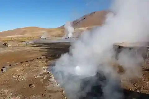 From San Pedro de Atacama: Geysers del Tatio Half-Day Tour