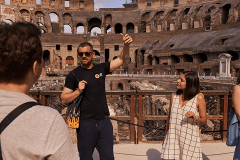 Roma: Acceso a la Arena del Coliseo y Visita de la Ciudad Antigua en grupo reducido