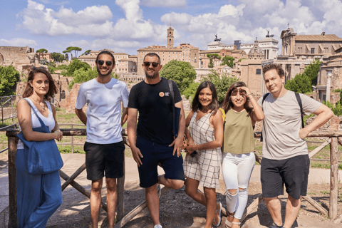 Roma: Acceso a la Arena del Coliseo y Visita de la Ciudad Antigua en grupo reducido