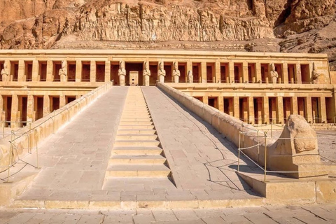 Assouan : Excursion d'une journée à Louxor avec le lever du soleil en montgolfière et la felouque