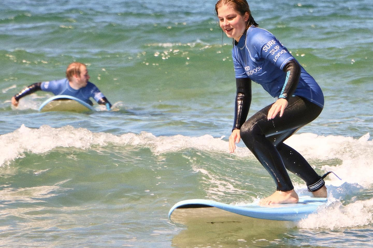 Surfdag på Porto Surf School 3 timmars surflektion med shuttle3 timmars surflektion med Porto Surf School