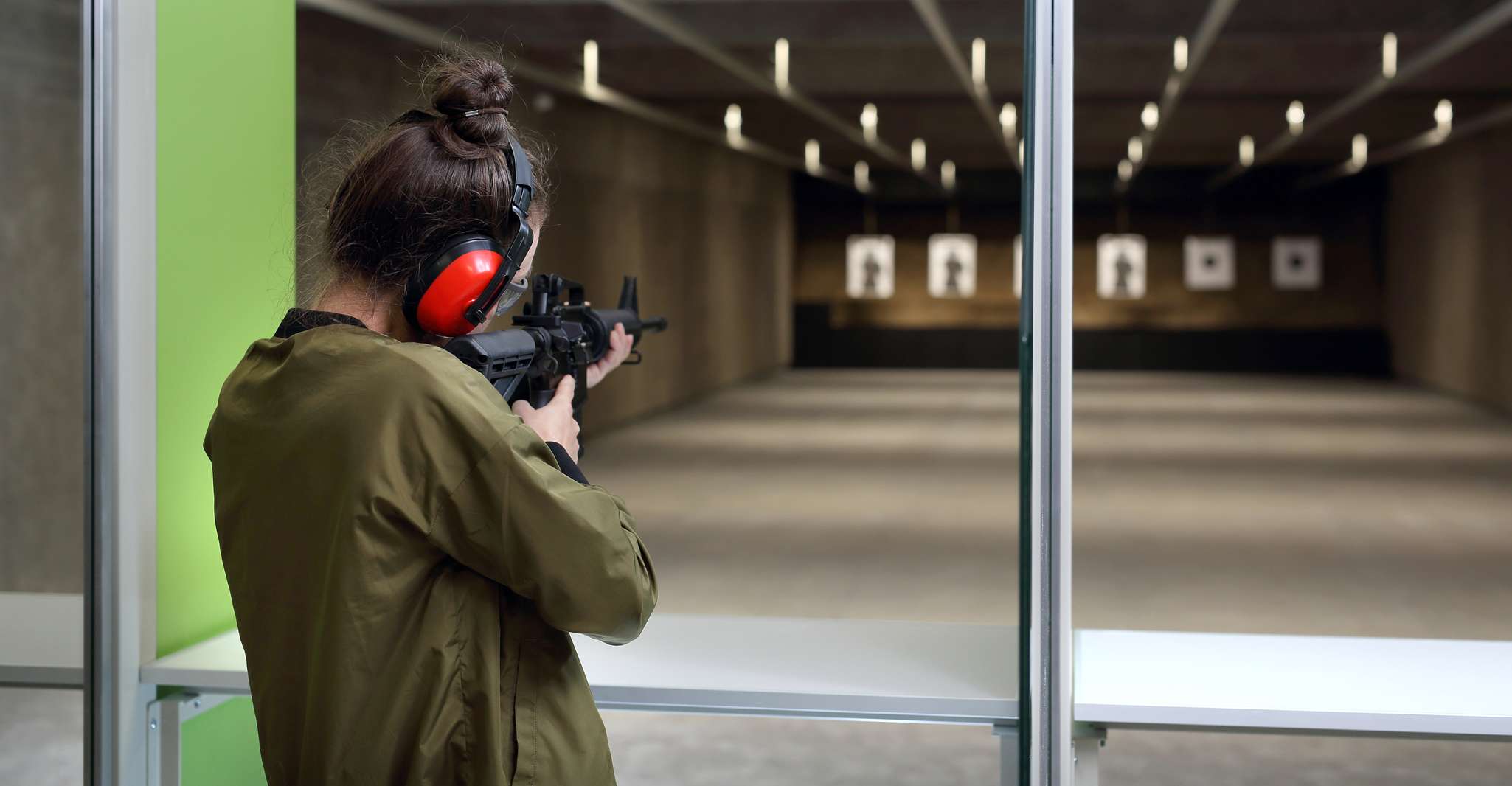 Warsaw, Gun Shooting Experience with Transfers - Housity