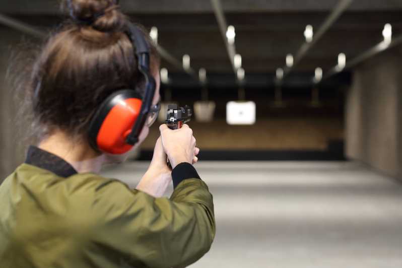 Warsaw: Gun Shooting Experience with Transfers