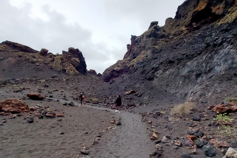 Lanzarote : Trekking dans le parc national de TimanfayaVisite partagée avec un maximum de 9 personnes