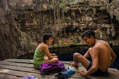 Visita guiada a Uxmal e aos incríveis cenotes com almoço a partir de Mérida