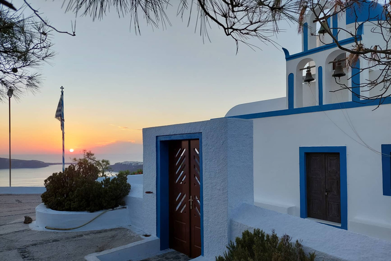 Santorin : visite privée au coucher du soleil avec pique-nique et transfertSantorin : visite privée de l'île au coucher du soleil avec pique-nique et transfert