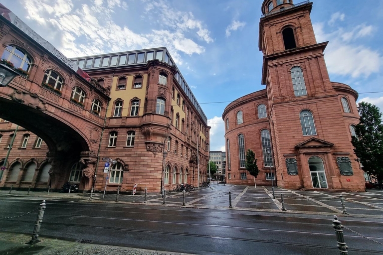 Frankfurt: Old Town Scavenger Hunt and Exploration Game