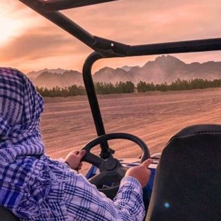 Hurghada: safari en quad, jeep, camello y buggy con cena barbacoa