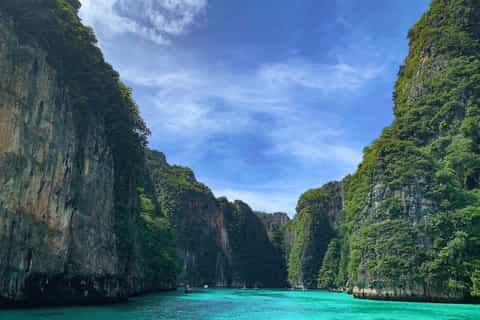 Phuket: Maya, Phi Phi, and Bamboo Island with Buffet Lunch
