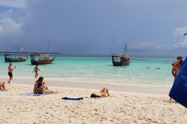 Zanzibar: Nakupenda Sandbank and Prison Island Tour &amp; Lunch