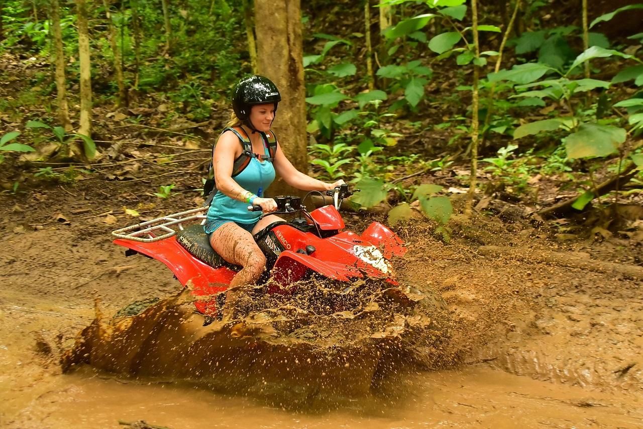 Von San Jose aus: Zipline, ATV und weitere Aktivitäten mit Mittagessen