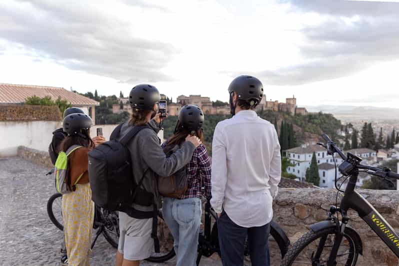 Granada Albaicin og Sacromonte Electric Bike Tour GetYourGuide