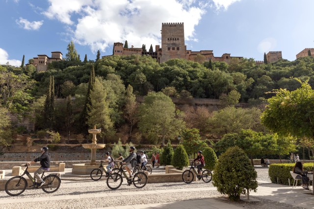 Visit Granada Albaicin and Sacromonte Electric Bike Tour in Granada