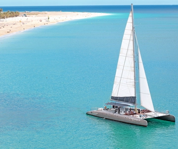 Fuerteventura: Magic Catamaran Trip with Food and Drinks