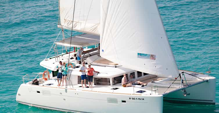 Fuerteventura: Small-Group Magic Deluxe Catamaran Cruise