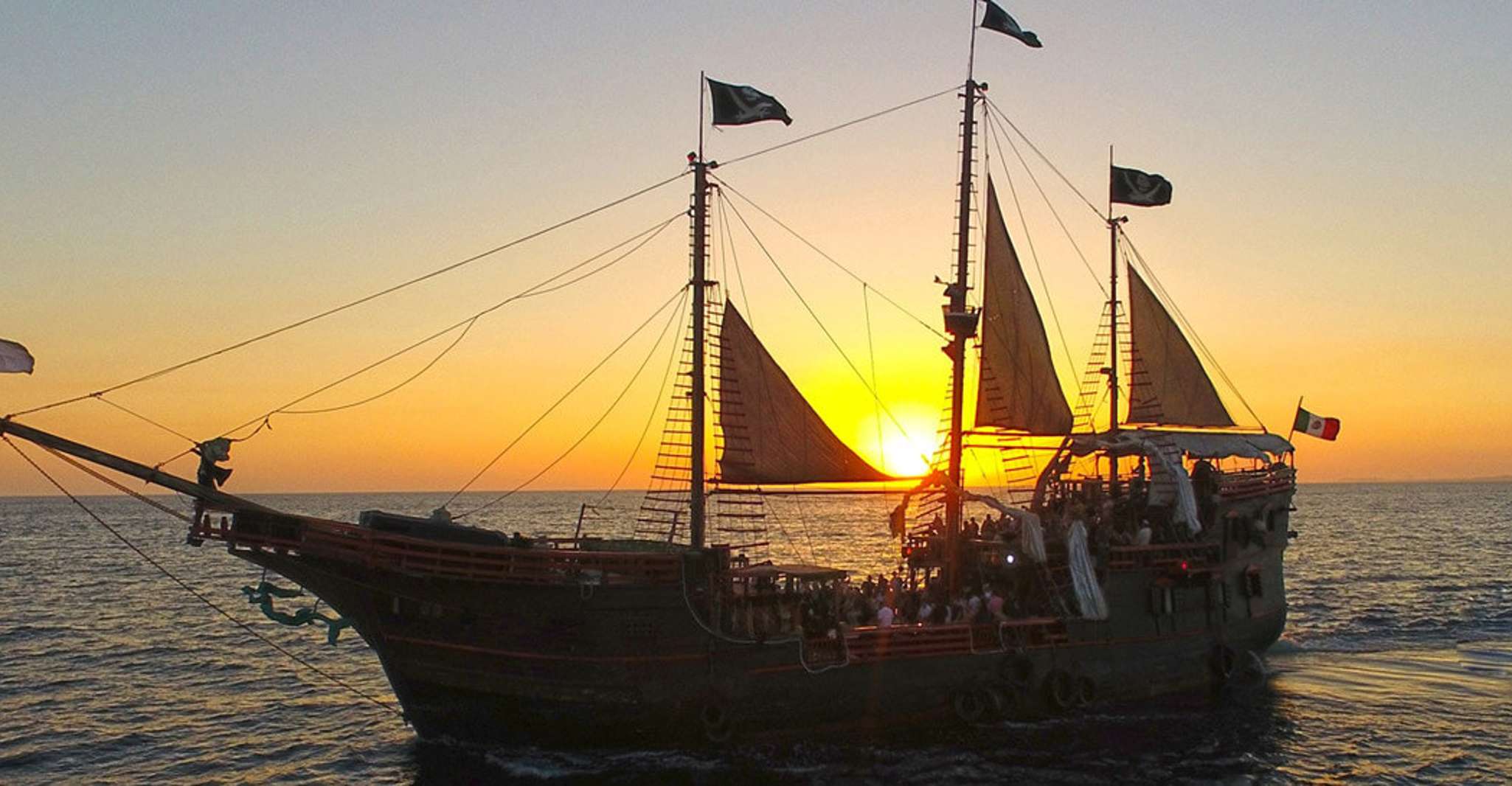 Puerto Vallarta, Pirate Cruise with Dinner and Show - Hizvo
