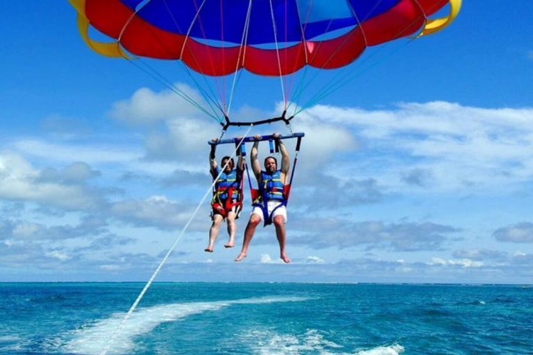 Depuis Sharm : safari en quad, parachute ascensionnel, bateau en verre et sports nautiques