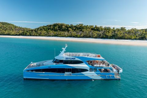 Airlie Beach: Half Day Cruise Direct to Whitehaven Beach