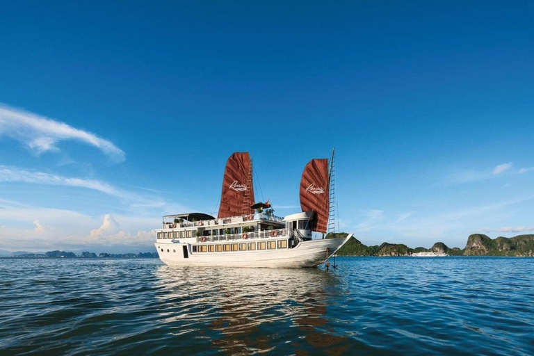 Vanuit Hanoi: cruise van 3 dagen en 2 nachten Verblijf in Bai Tu Long BayStandaard Optie