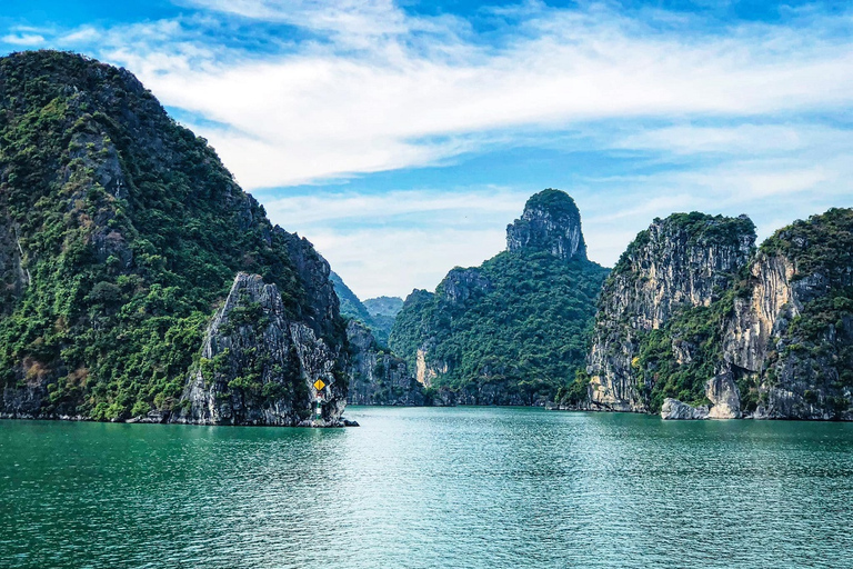 Vanuit Hanoi: cruise van 3 dagen en 2 nachten Verblijf in Bai Tu Long BayStandaard Optie