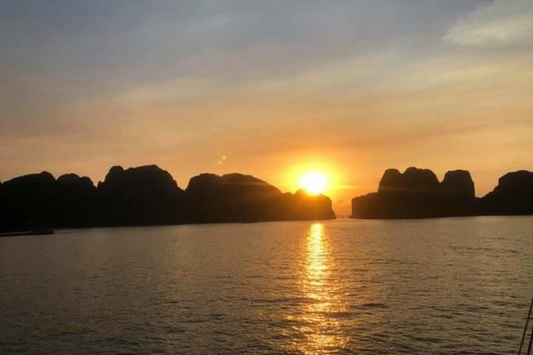 Z Hanoi: 3-dniowy i 2-nocny rejs w zatoce Bai Tu LongOpcja standardowa