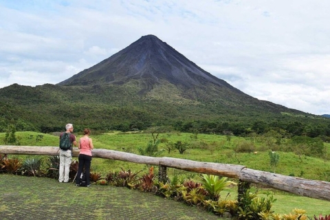 Desde San José: Excursión de un día a las Termas de Tabacón y al Volcán Arenal