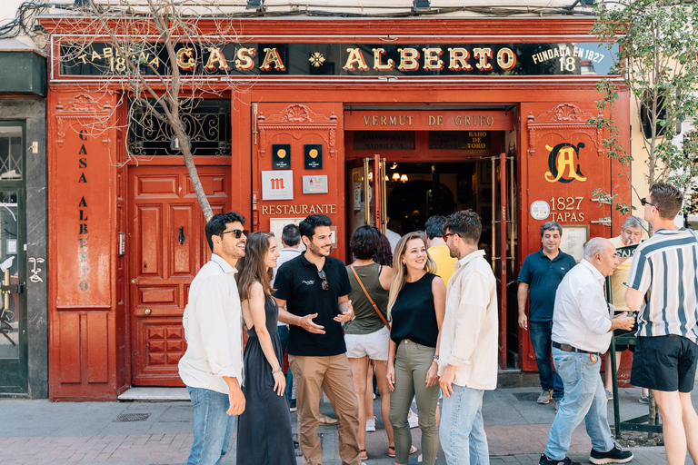 Madrid: Tour guidato di Tapas e Vino con visita alla terrazza