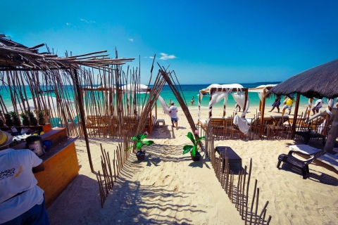 Ab Cartagena: Inselhopping Islas del Rosario mit MittagessenVIP-Tour