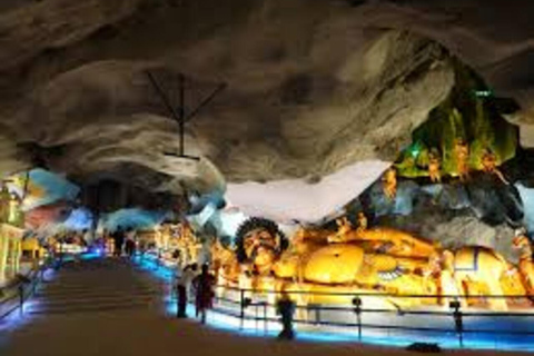 Kuala Lumpur: Batu Caves, Batik, and Pewter Tour