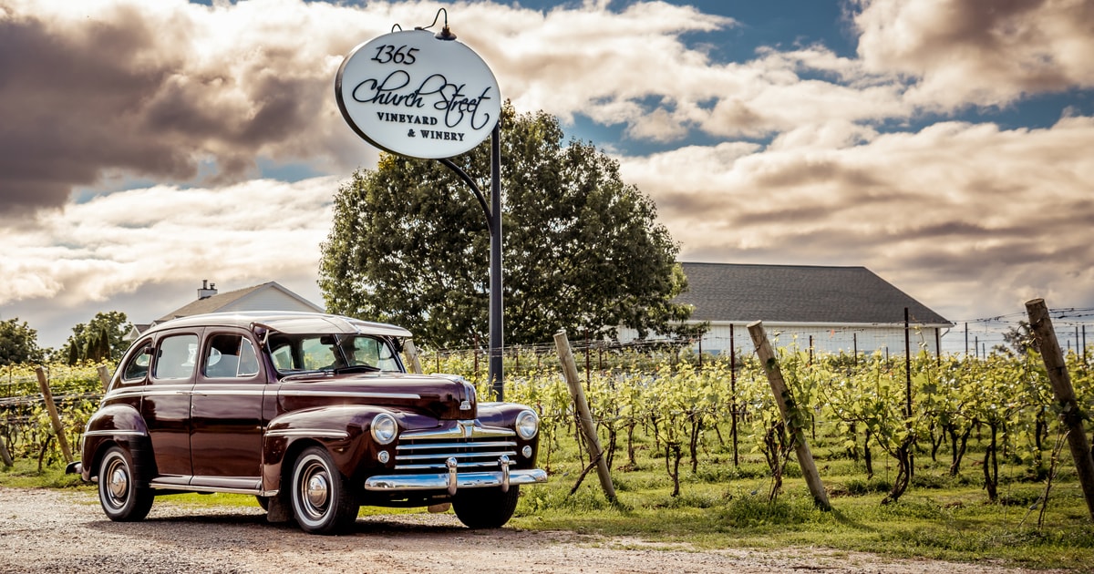 double decker wine tour wolfville