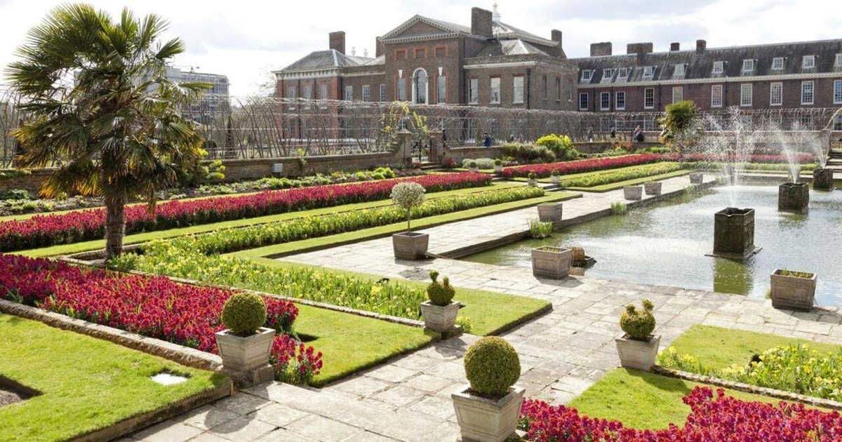 Private : Kensington Palace & Westminster Walking Tour | GetYourGuide