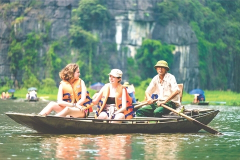 Hanoi: tour de día completo de Hoa Lu, Tam Coc y la cueva MuaExcursión de día completo a la cueva Hoa Lu-Tam Coc-Mua