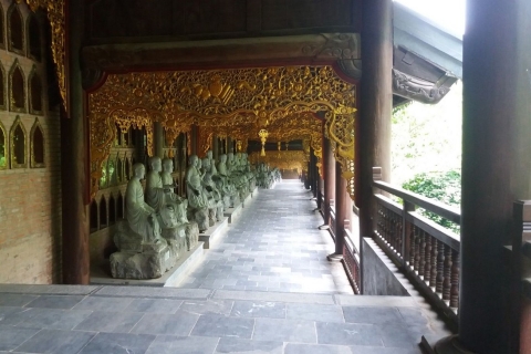 Hanoï : excursion d'une journée à Hoa Lu, Tam Coc et la grotte de MuaExcursion d'une journée à la grotte Hoa Lu-Tam Coc-Mua