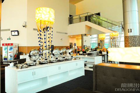 Ho Chi Minh: Tan Son Nhat Intl Airport Lounge Access T2 International Departure: Rose Lounge