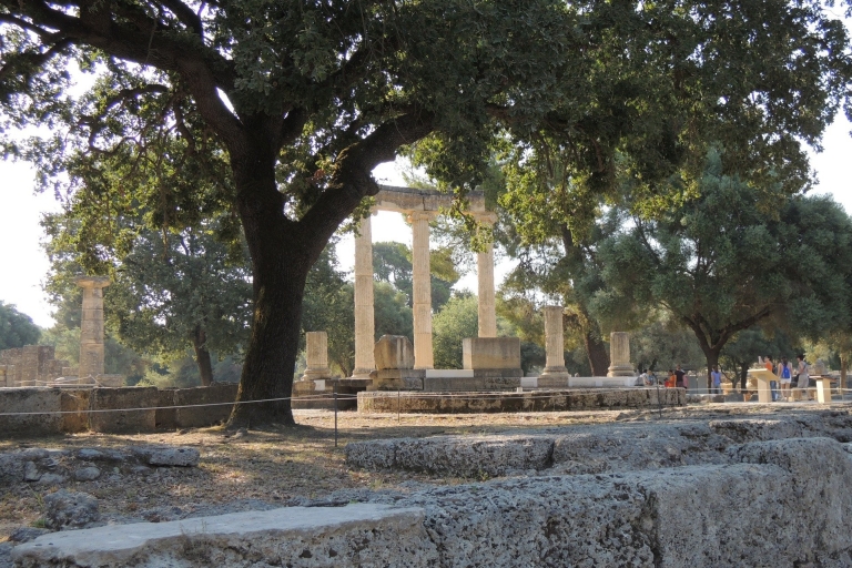 D'Athènes: excursion privée d'une journée à l'ancienne OlympieVisite avec guide touristique agréé