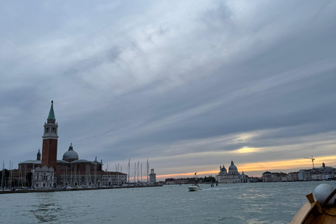 Venice: 1.5h Sunset Lagoon Cruise on Traditional Wooden Boat