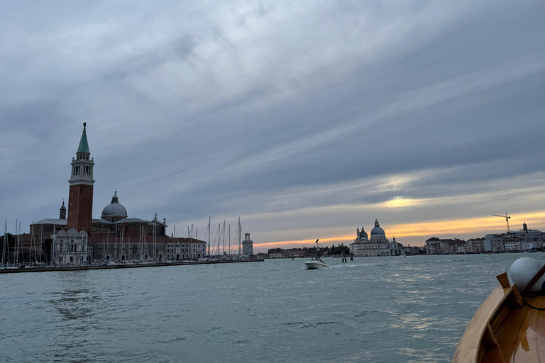 Venice: 1.5h Sunset Lagoon Cruise on Traditional Wooden Boat
