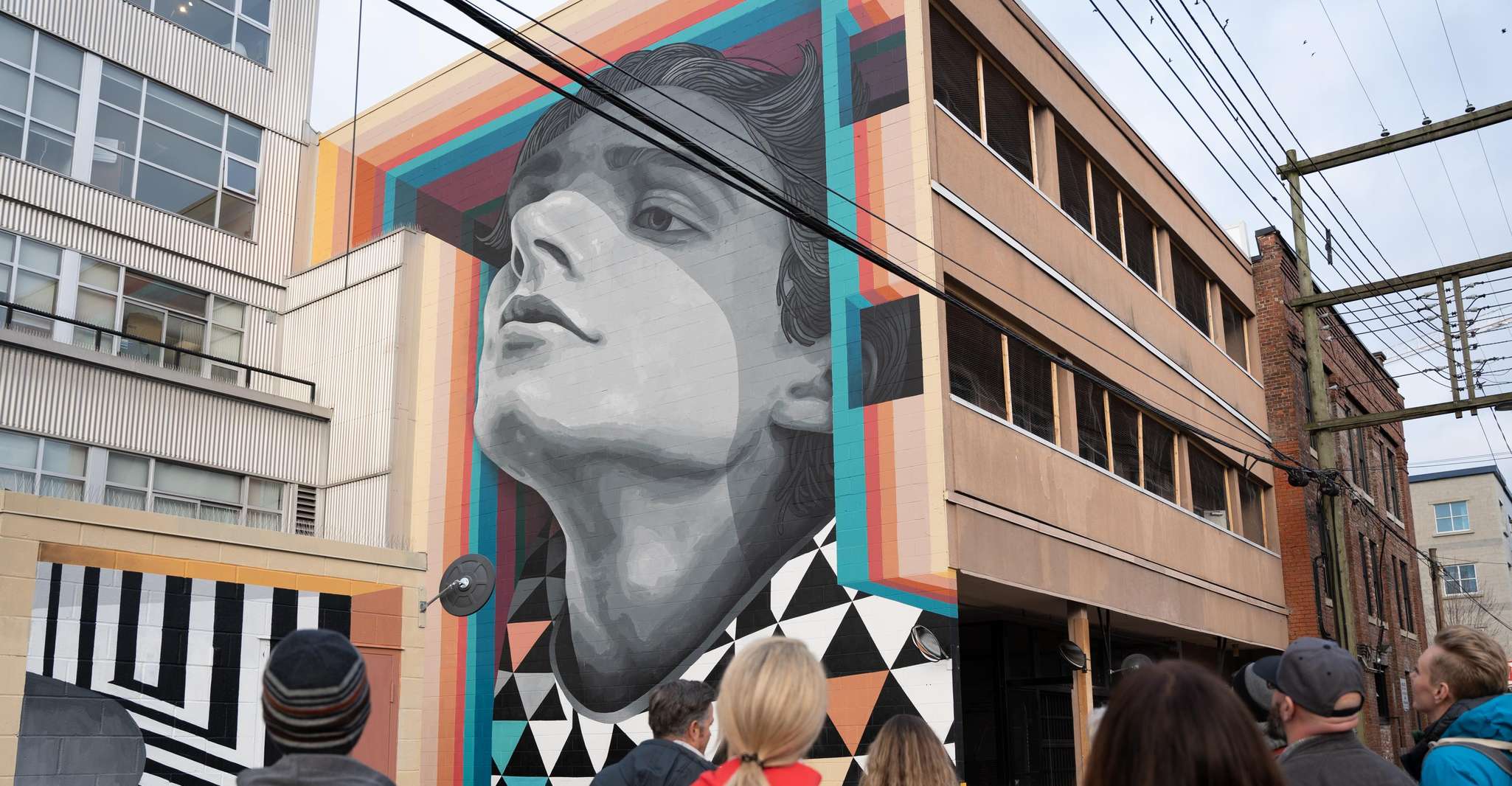 Vancouver, Street Art & Craft Beer Walking Tour with Tasting - Hizvo