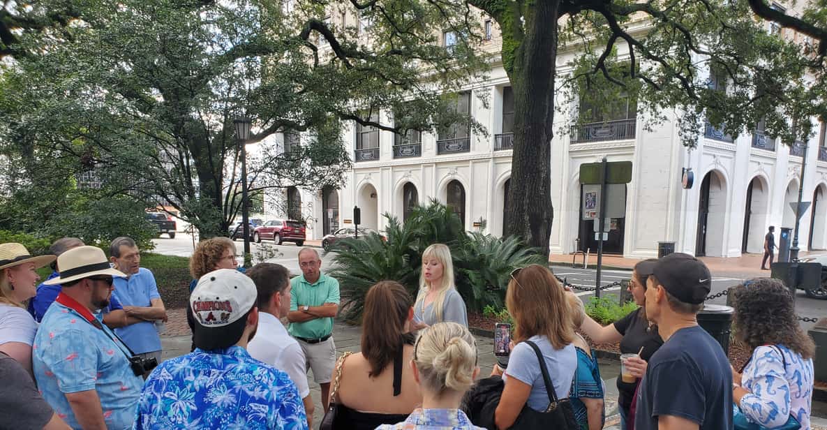 Savannah: Guided Walking Tour of the Historic District | GetYourGuide