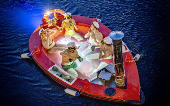 London: Hot Tub Boat Geführte Docklands-Rundfahrt bei Sonnenuntergang