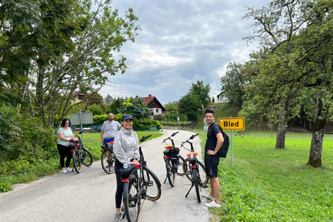 Visite en vélo électrique de Bled