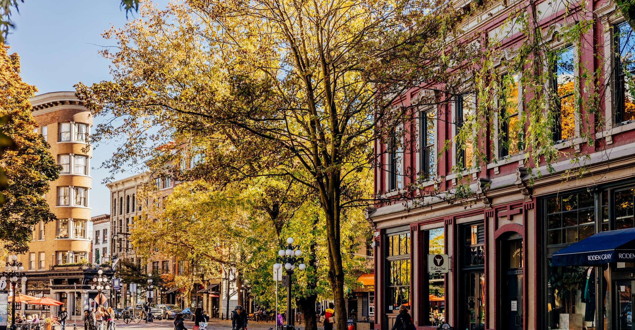 Private Transfer, City of Vancouver to Vancouver Airport YVR - Hizvo